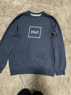 Huf. crew neck